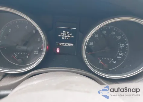 2013 Jeep Grand Cherokee Overland z USA, uszkodzony, nr VIN 1C4RJECG2DC595903